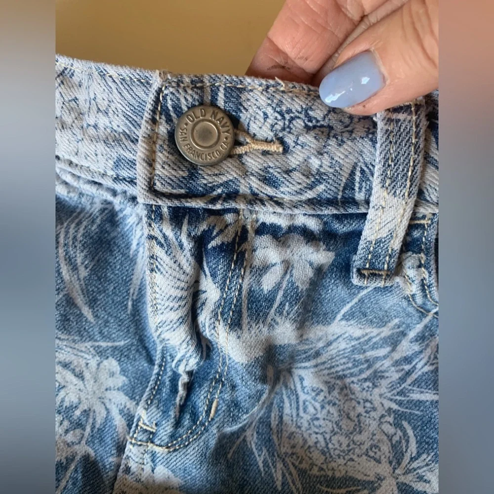 Old Navy Pineapple Print Girls Jean Shorts
